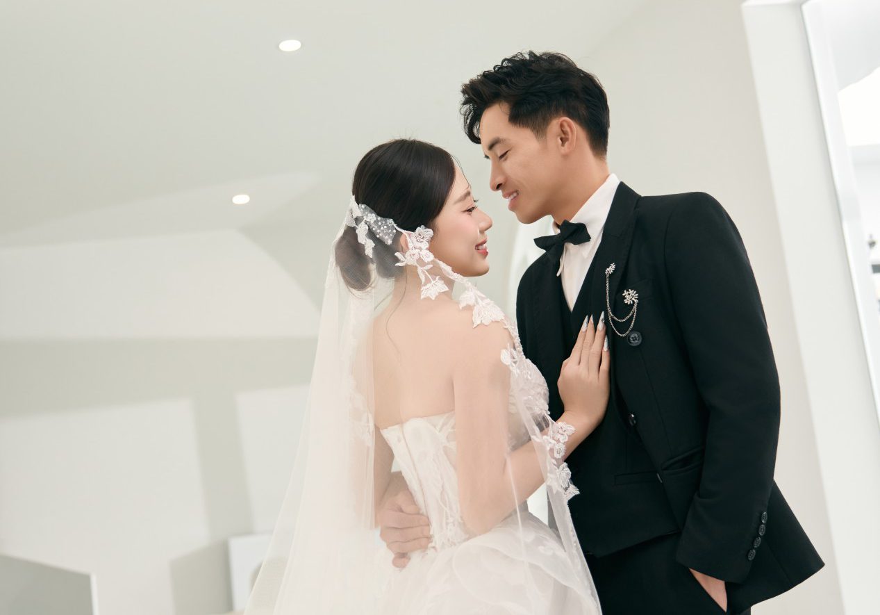 Chính Đức – Nguyễn Ngân