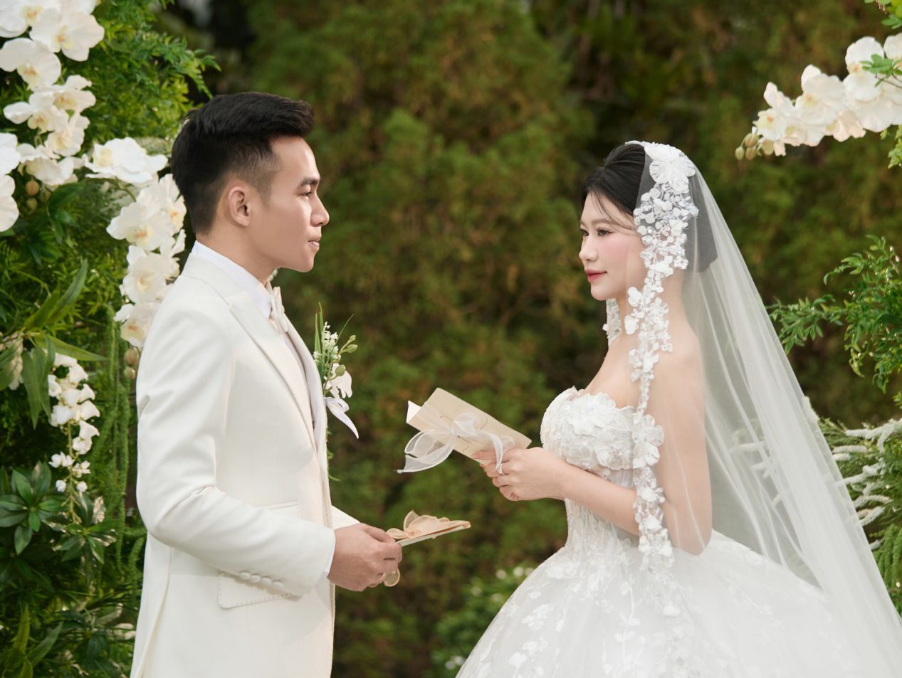 Lệ Thi – Việt Anh